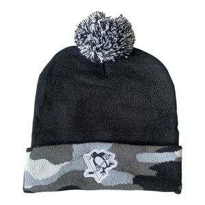 Pittsburgh Penguins Black White Gray Pom-Pom Camo Beanie